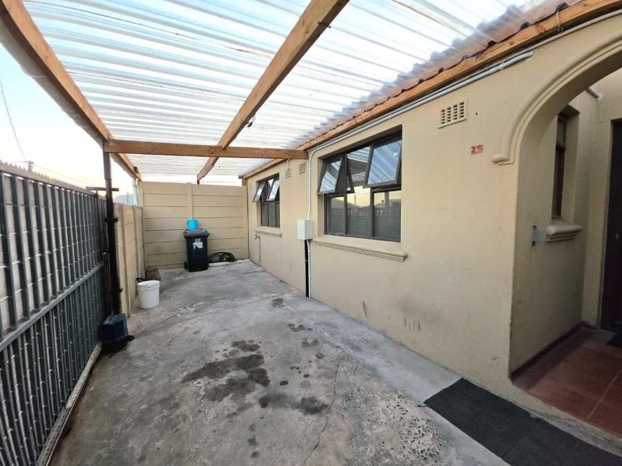 3 Bedroom Property for Sale in Steenberg Western Cape